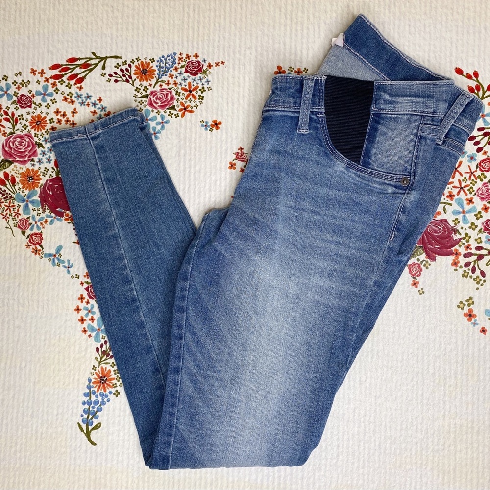 LIZ LANGE distressed maternity jeggings | Size XS